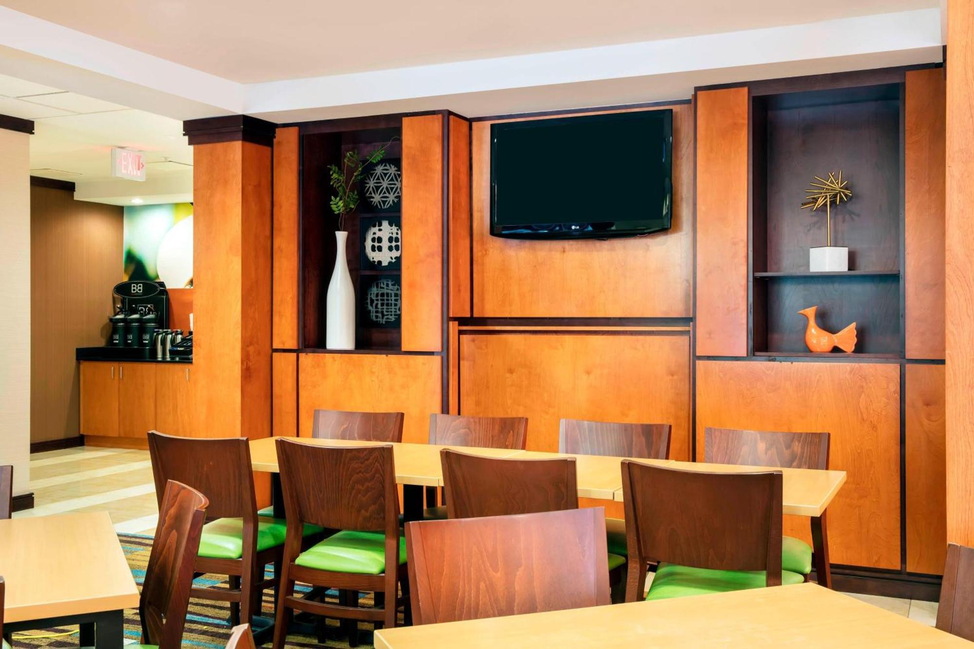 Fairfield And By Marriott Lakeland Plant Hotel