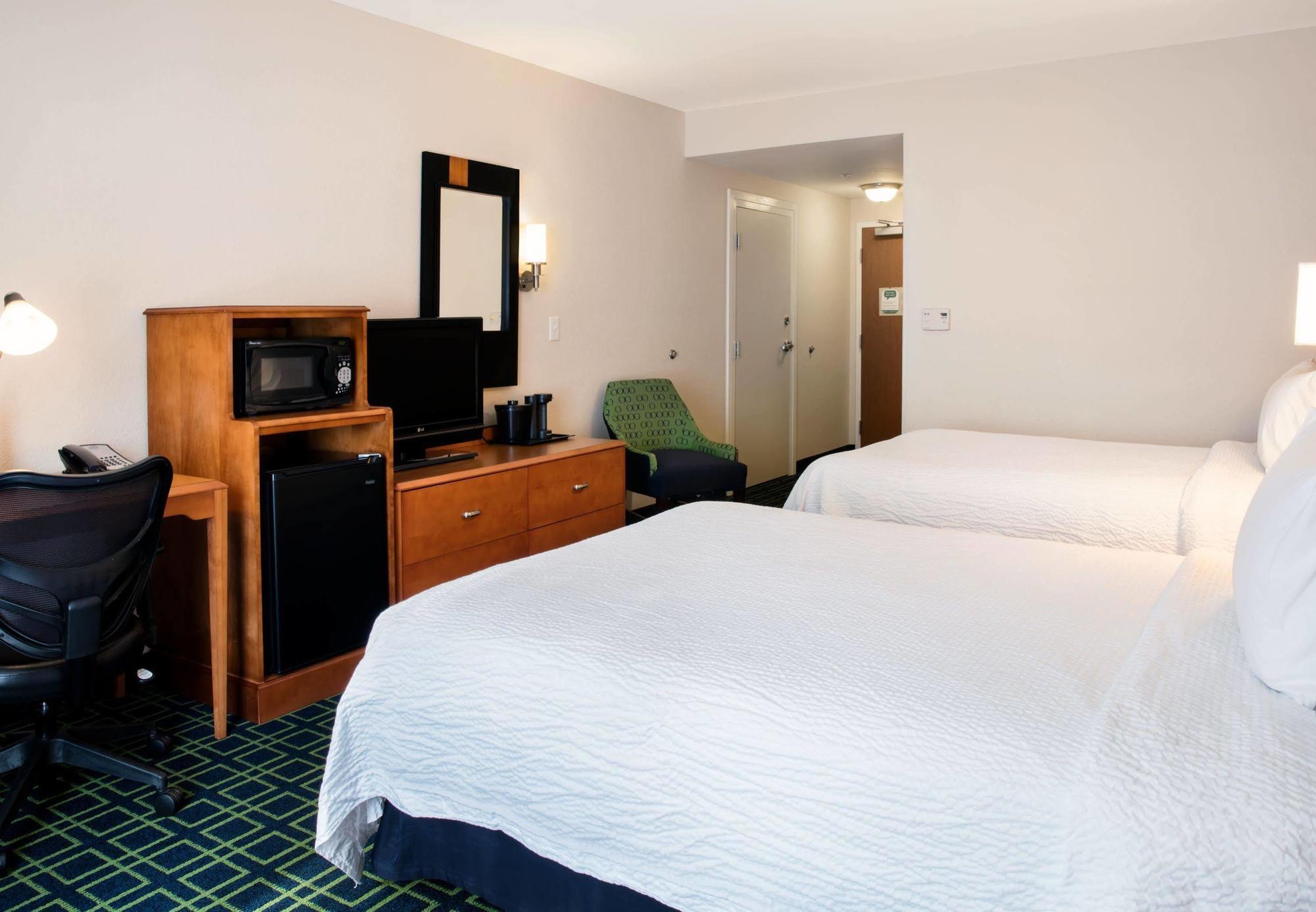 Hotel Fairfield And By Marriott Lakeland Plant